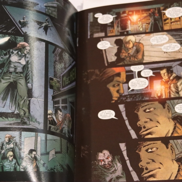 28 Days Later Comic Book Collection - Picture 7 of 7